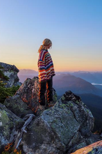 woman staring into distance, travel online dating profile photo