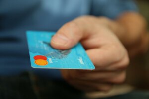 paying on first date with debit card