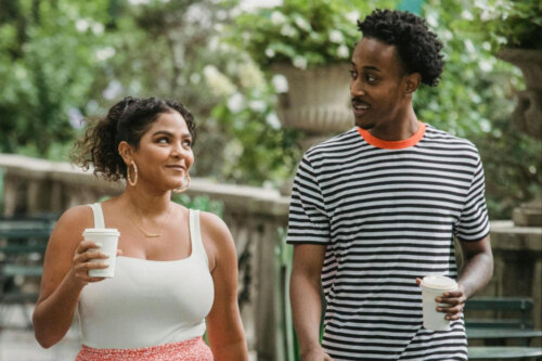 walking around nyc with coffee, walking coffee date